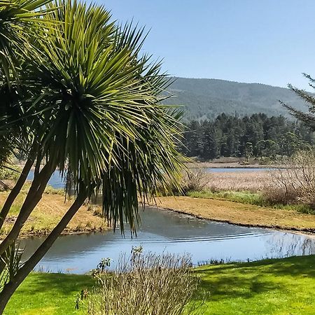Crescent Lake Lookout Rockaway Beach Ngoại thất bức ảnh